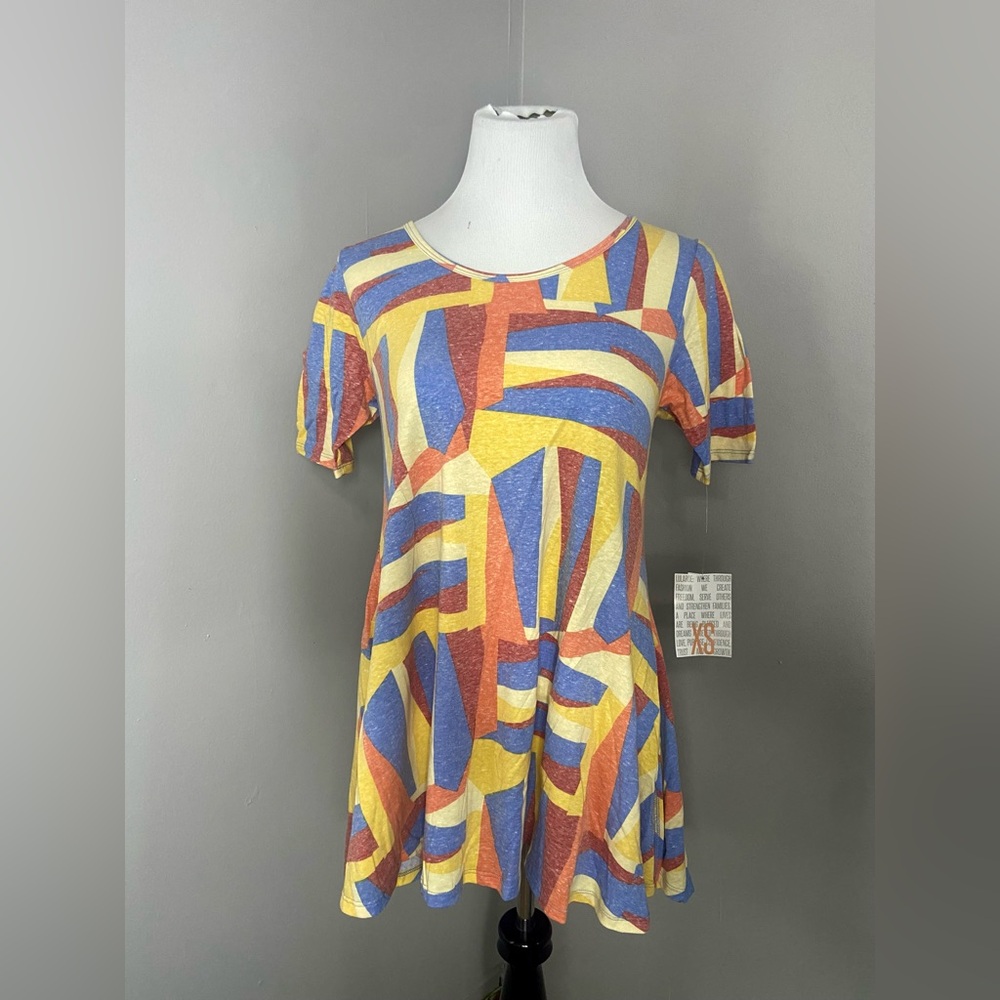 LuLaRoe Perfect T Shirt NWT Multicolor Geometric Swing Top
